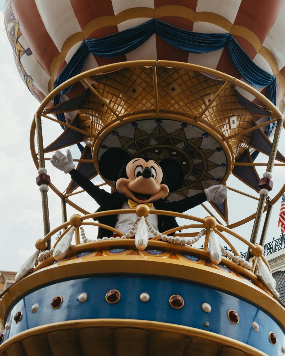 Mickey in a Balloon